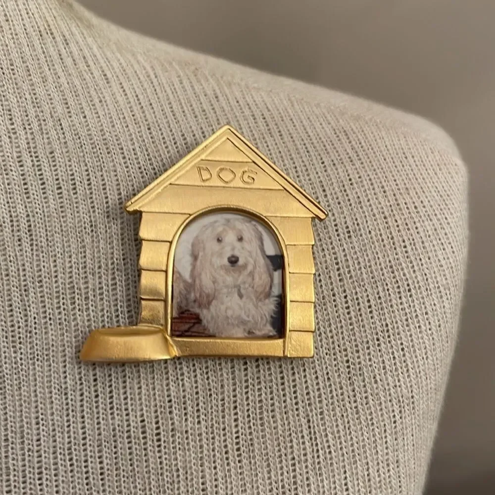 JJ Jonette Jewelry Doghouse Pin Photo Frame